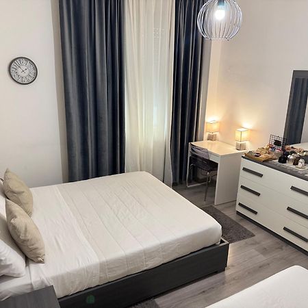 ゾーラ・プレドーザ Zola Centro Bed & Breakfast エクステリア 写真
