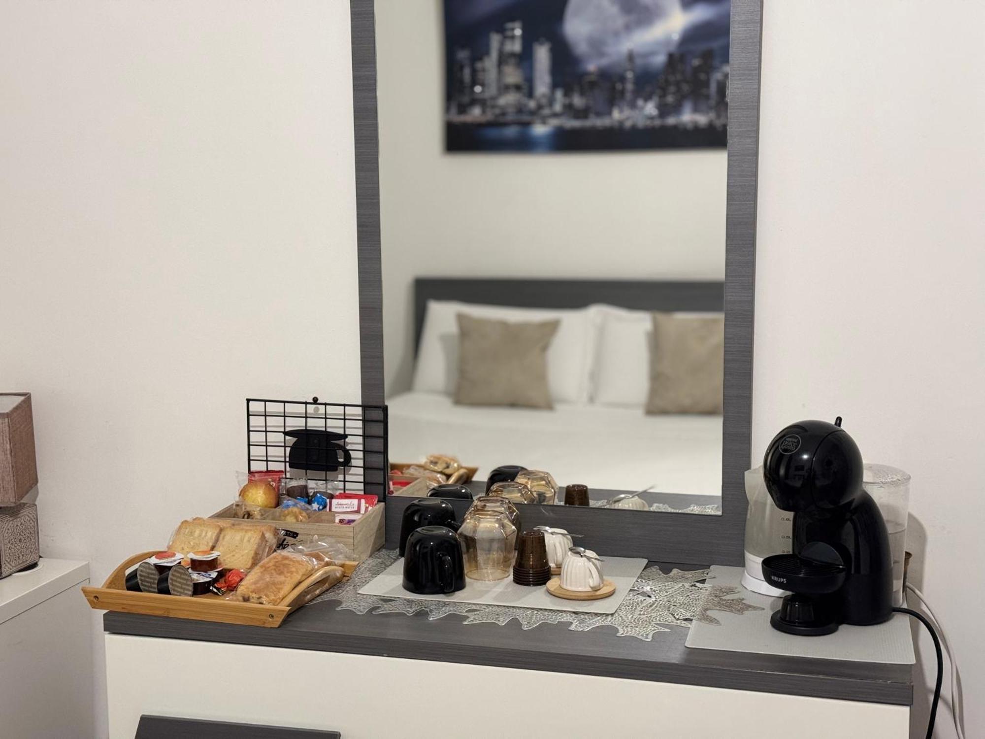 ゾーラ・プレドーザ Zola Centro Bed & Breakfast エクステリア 写真