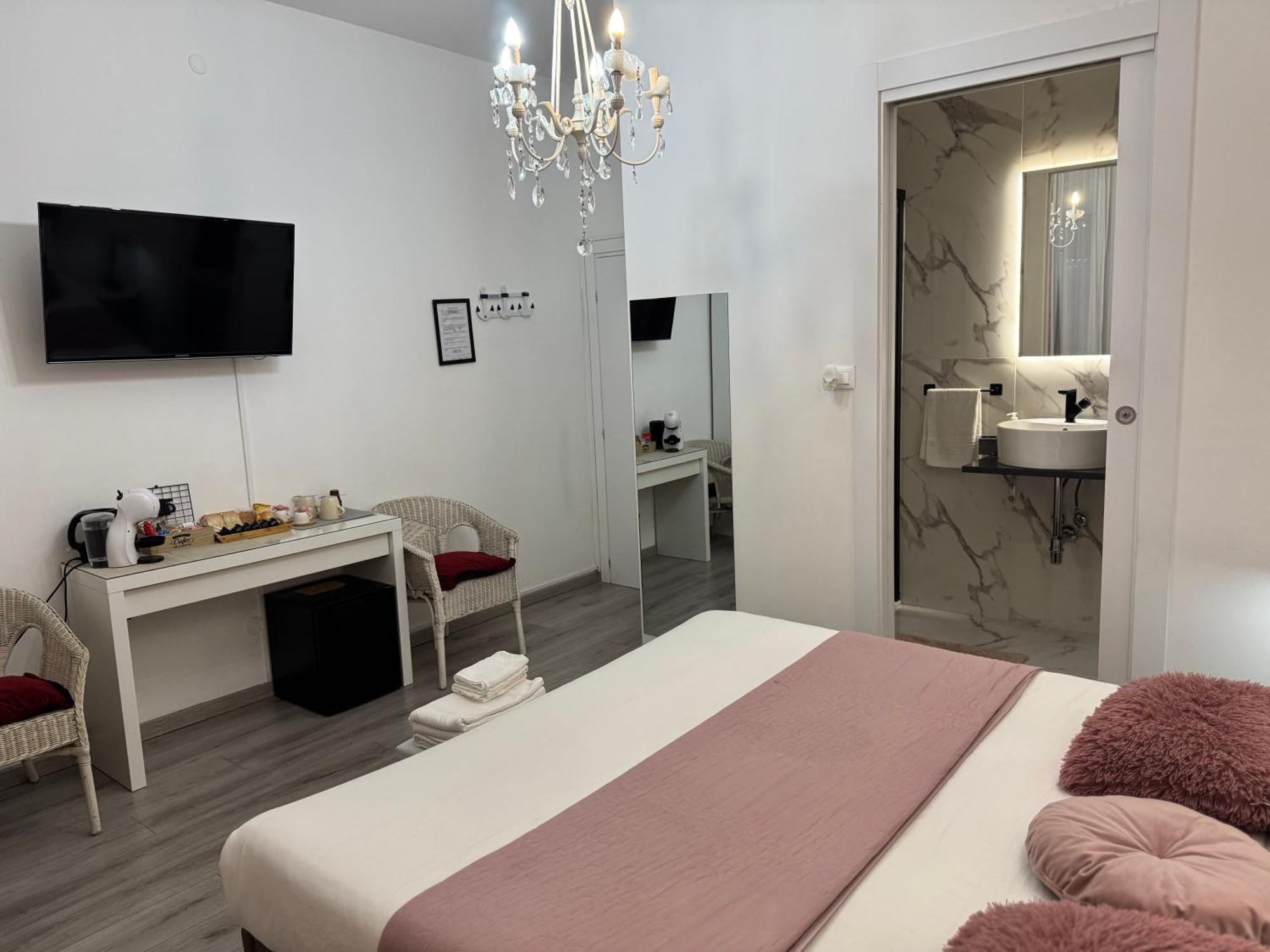 ゾーラ・プレドーザ Zola Centro Bed & Breakfast エクステリア 写真